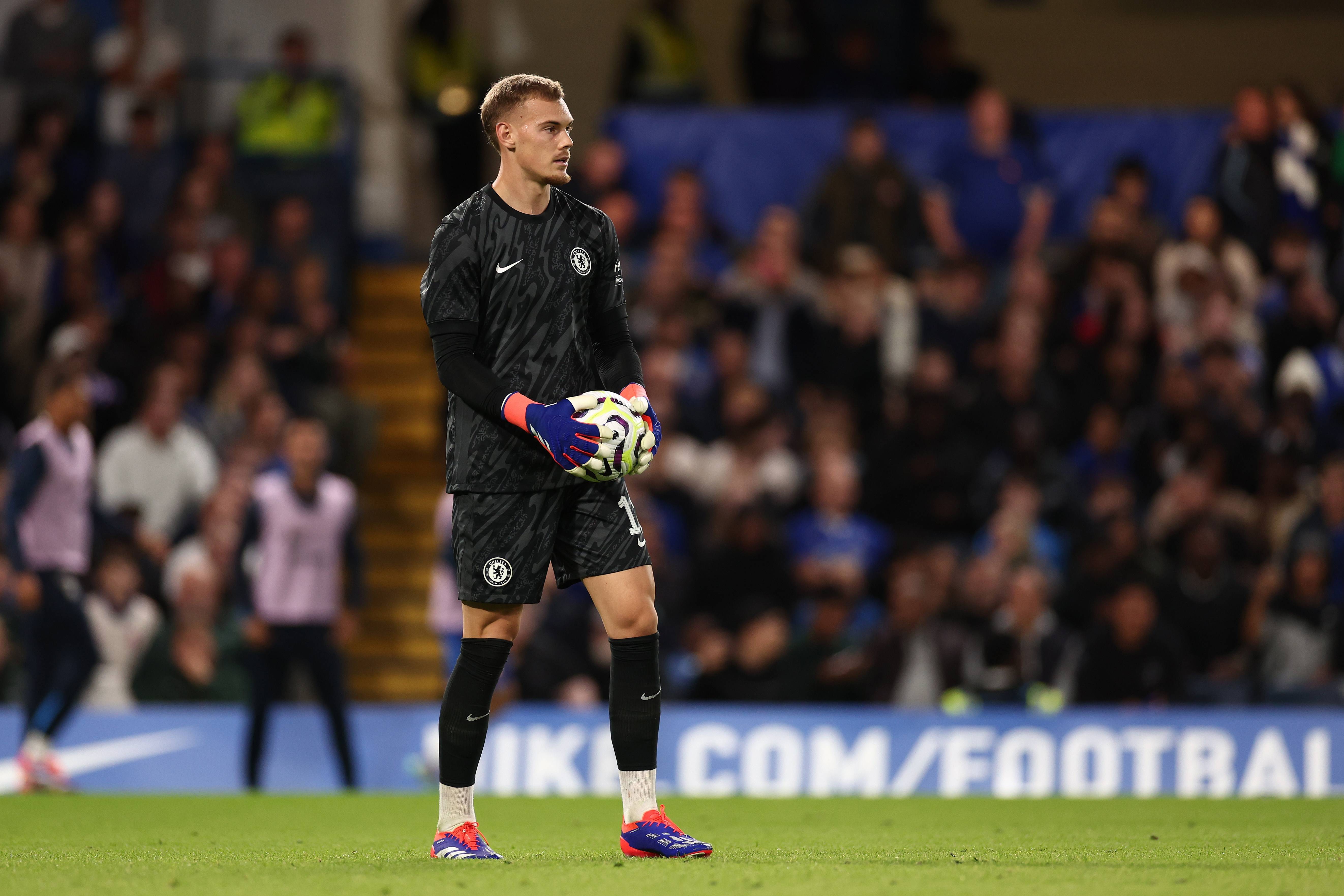 包含冰岛国家队备战瑞士，实力不容小觑的词条