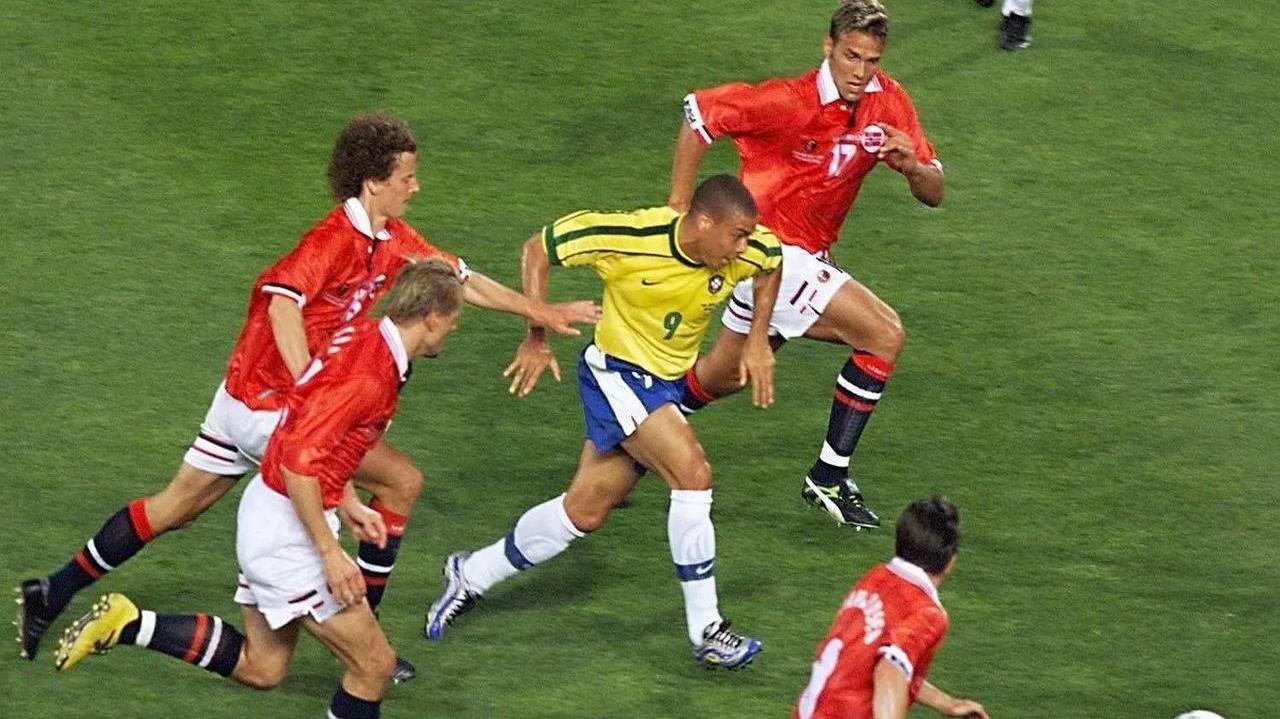 瑞士队在对阵挪威队的激战中艰难取胜