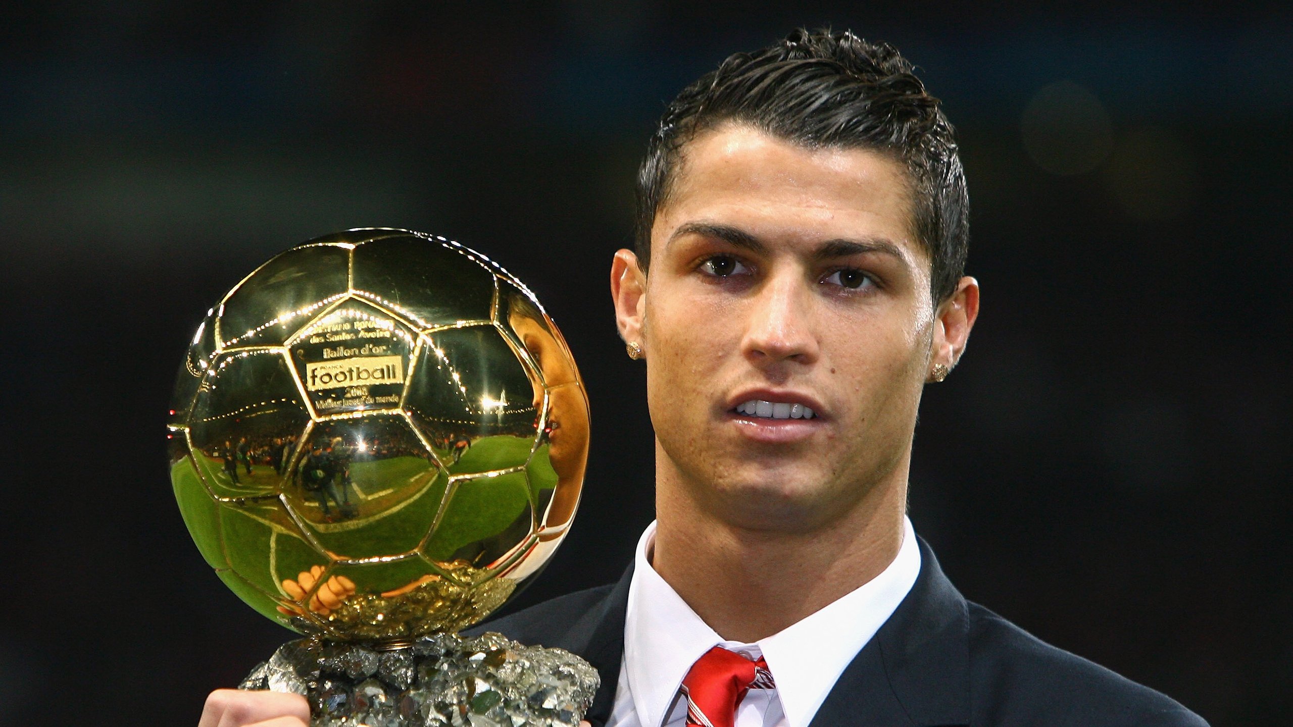 南美风暴与北非闪电，当巴西铁骑斩落洪都拉斯，萨拉赫在焦点之夜点亮世界